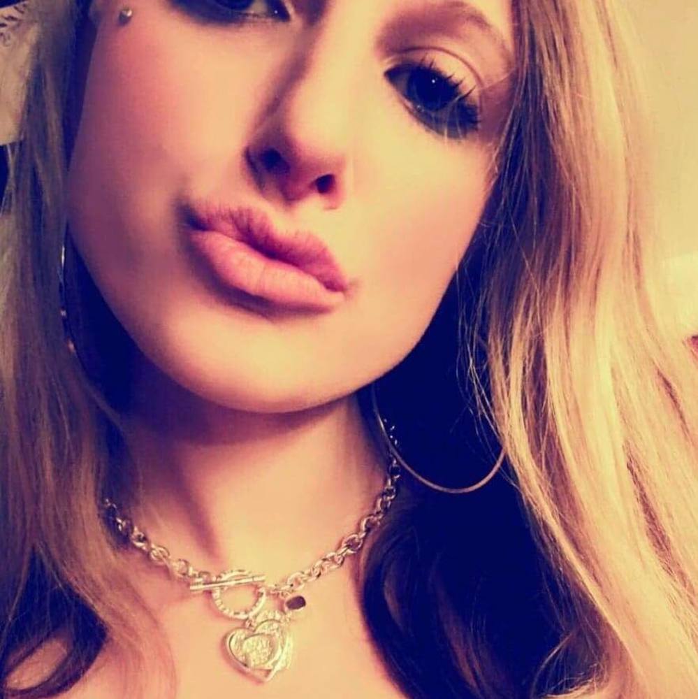 Meet your Posher, Jenn